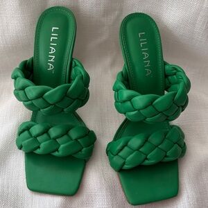 Liliana Green Heels size 7